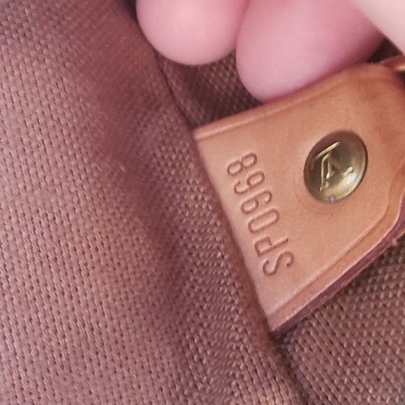 LOUIS VUITTON MONTSOURIS MM backpack - Picture 8 of 8